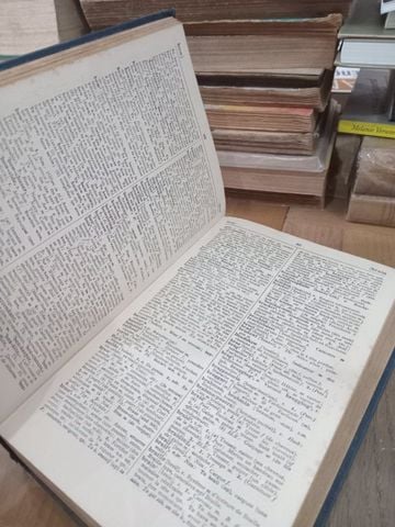  Harrap's Shorter French and English Dictionary - J. E. Mansion 