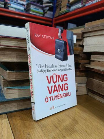 Vững Vàng Ở Tuyến Đầu - Ray Attiyah