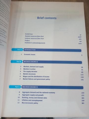  Essentials of Economics - John Sloman, Dean Garratt 