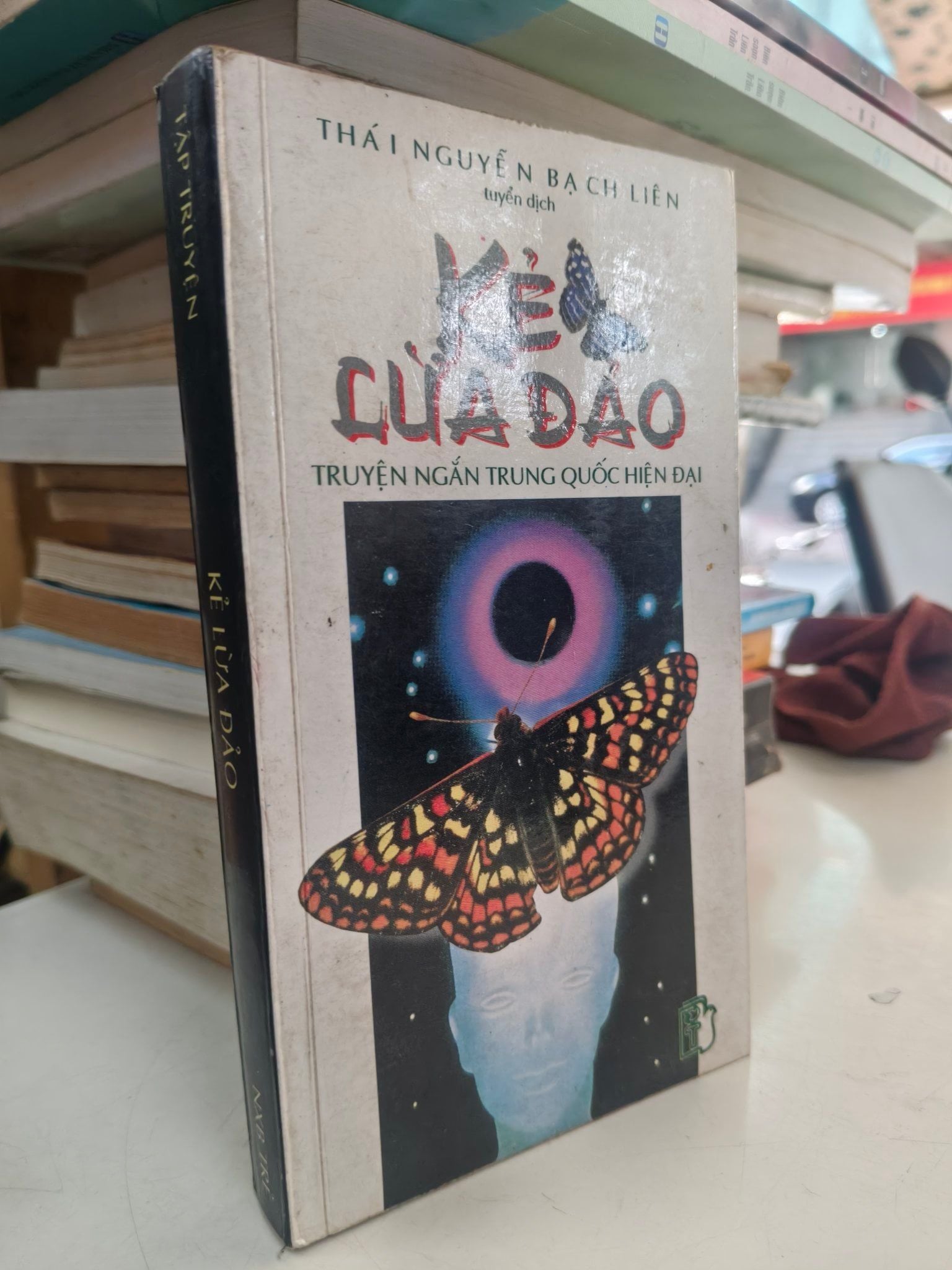  Kẻ Lừa Đảo - Thái Nguyễn Bạch Liên Tuyển Dịch 