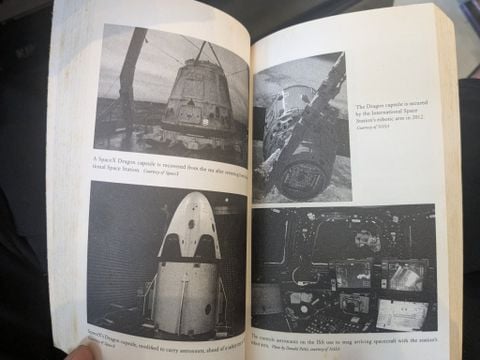  Rocket Billionaires - Tim Fernholz 