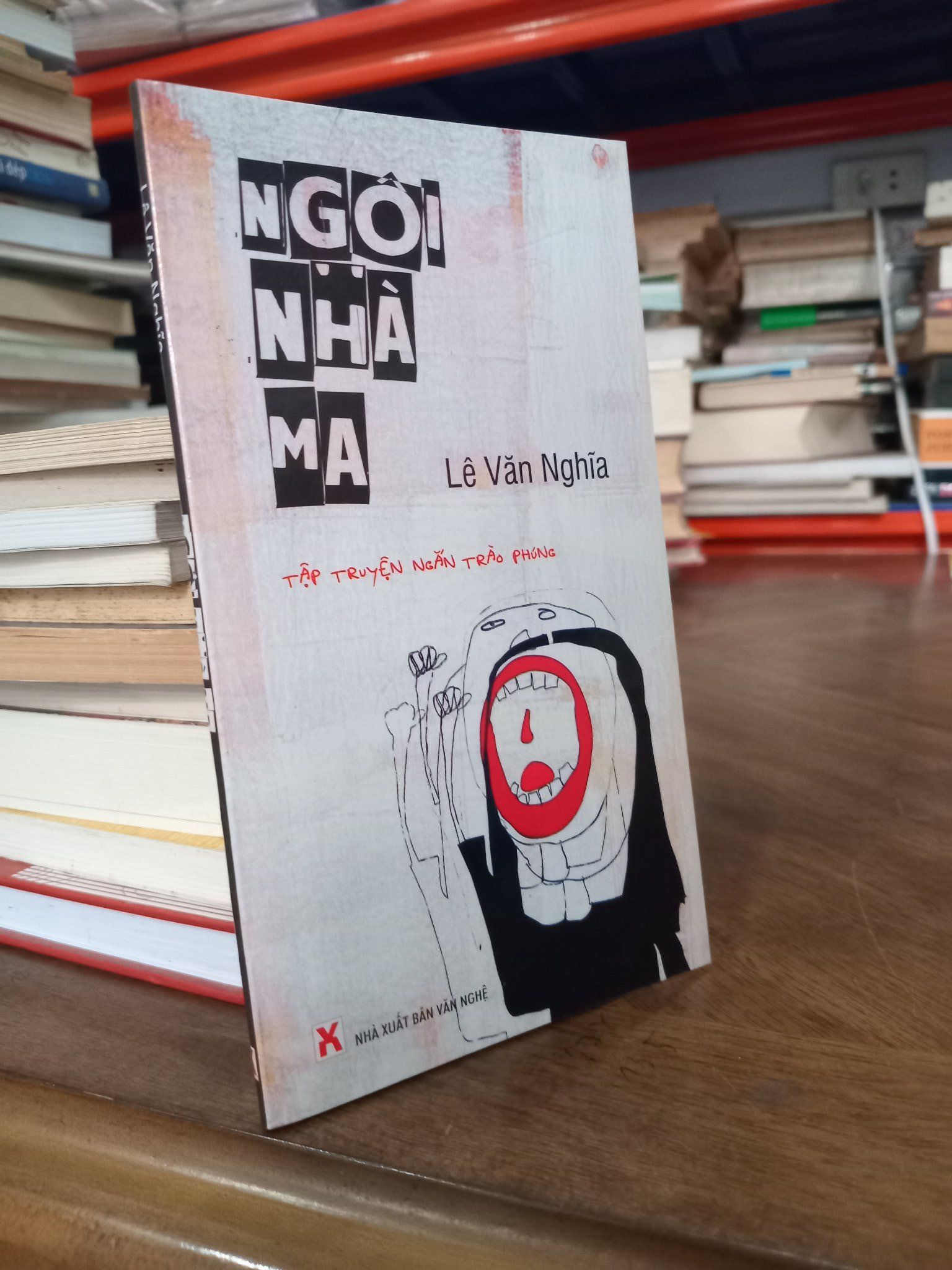 Ngôi nhà ma - Lê Văn Nghĩa 