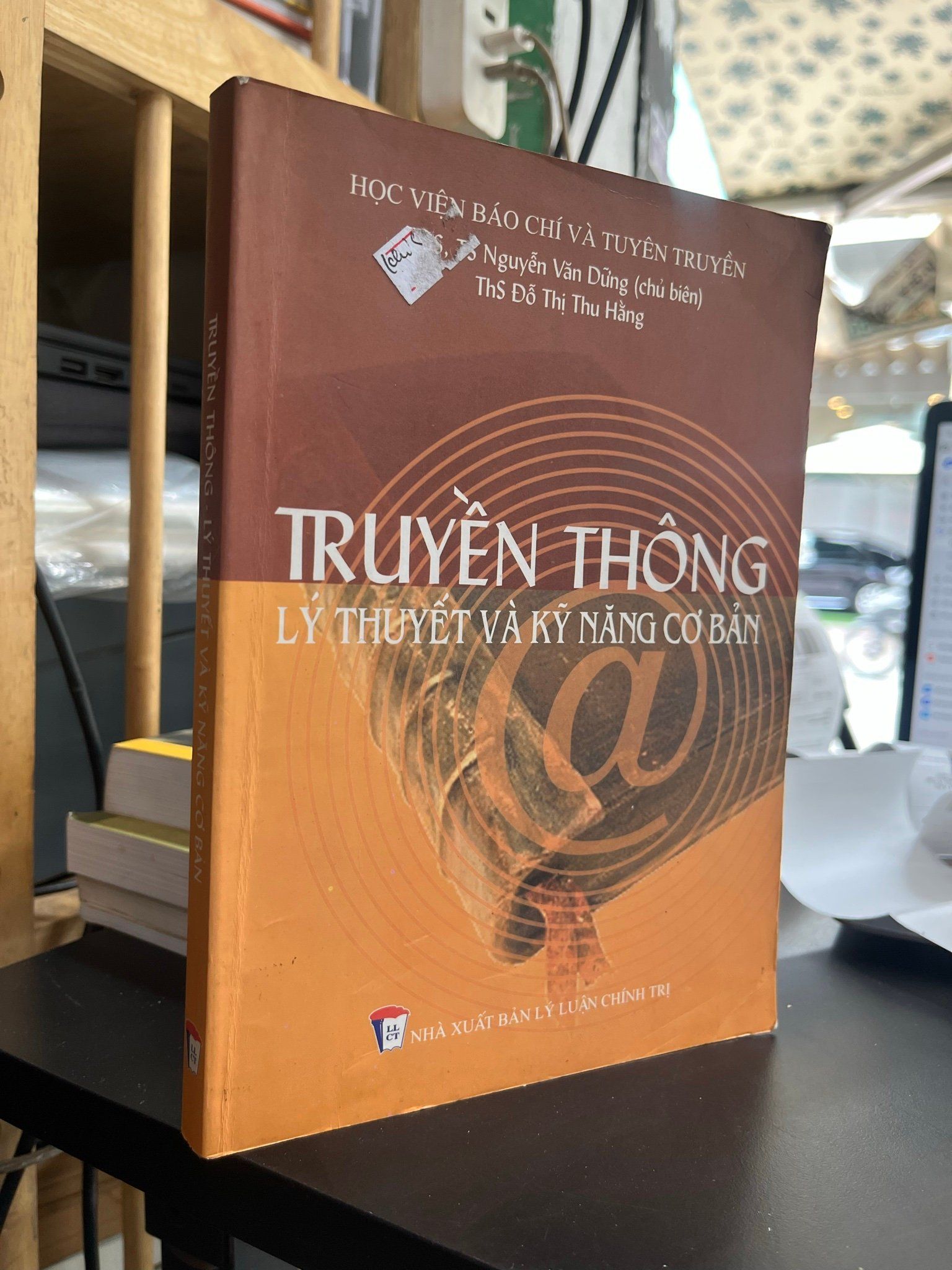  Truyền thông lý thuyết và kỹ năng cơ bản - PGS.TS Nguyễn Văn Dững 