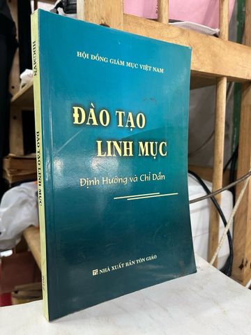  Đào tạo linh mục: định hướng và chỉ dẫn 