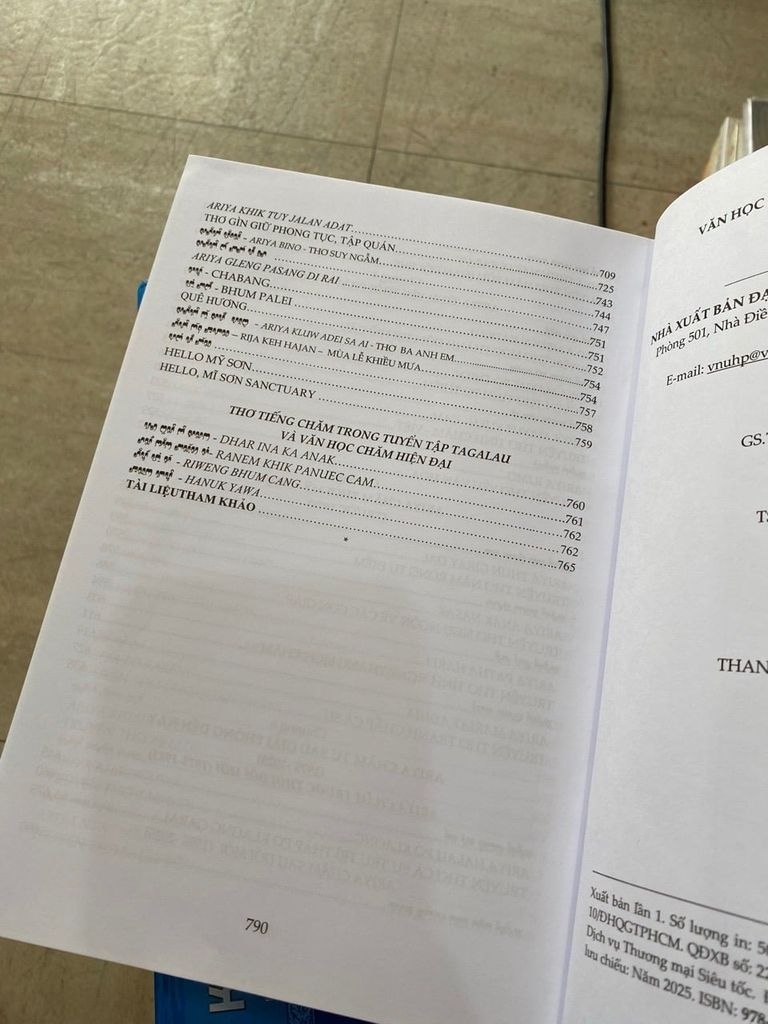  Văn Học Chăm: Tiếp Cận Qua Văn Bản - PGS. TS. Trương Văn Món 