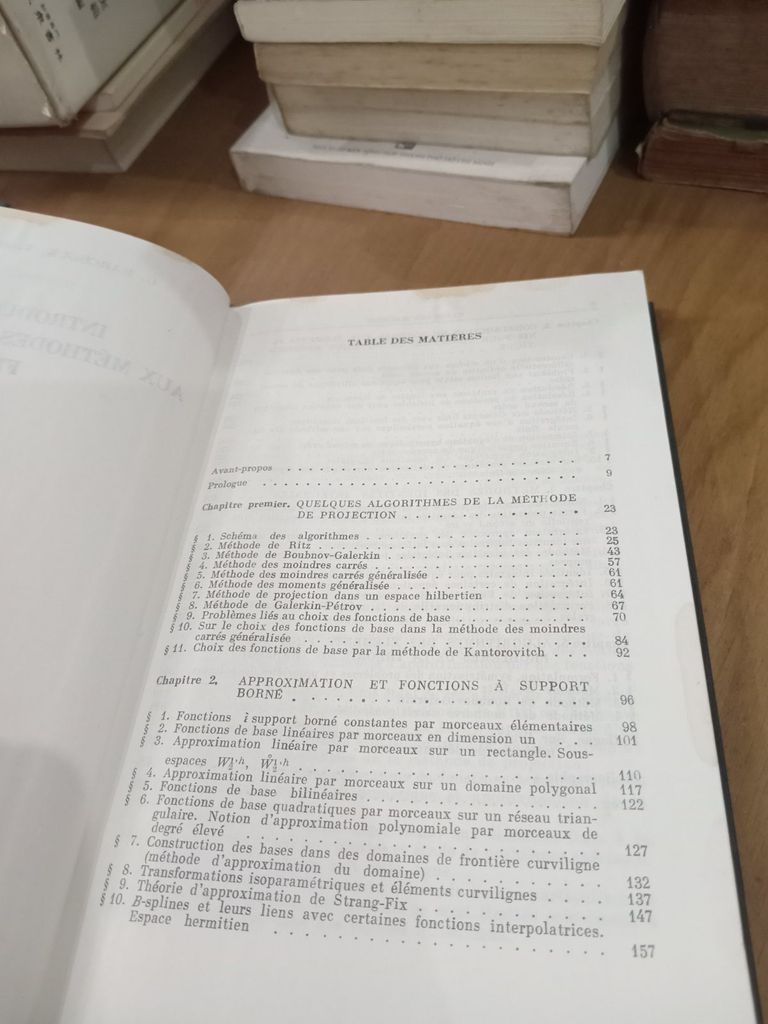  Introduction Aux Méthodes Des Éléments Finis - G.Marchouk, V.Agochkov 