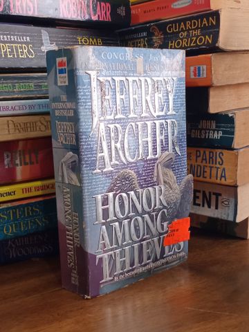 Honor Among Thieves - Jeffrey Archer