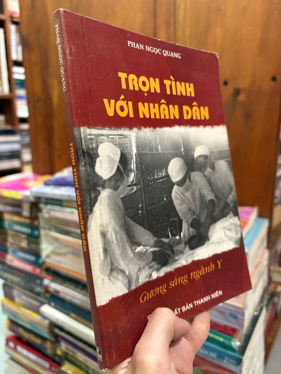  Trọn tình với nhân dân - Phan Ngọc Quang 