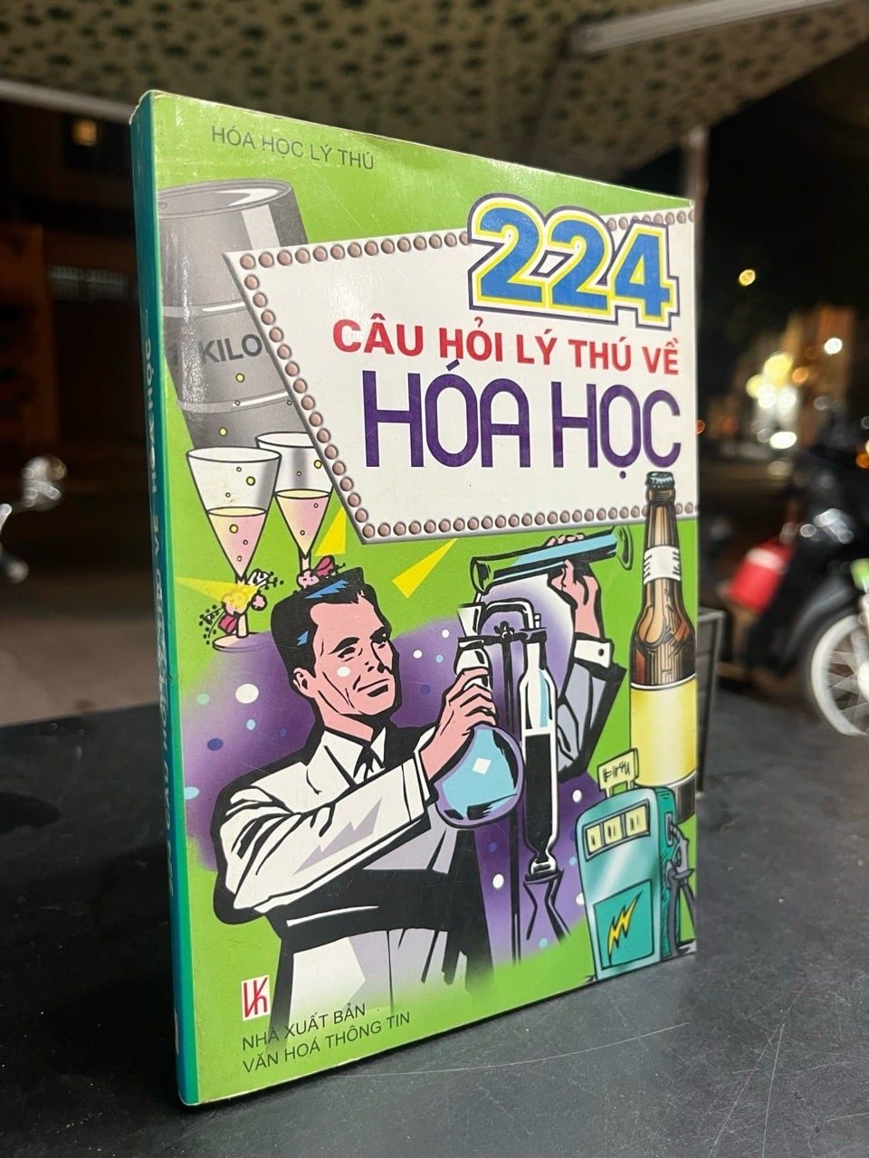  224 câu hỏi lý thú về hoá học 