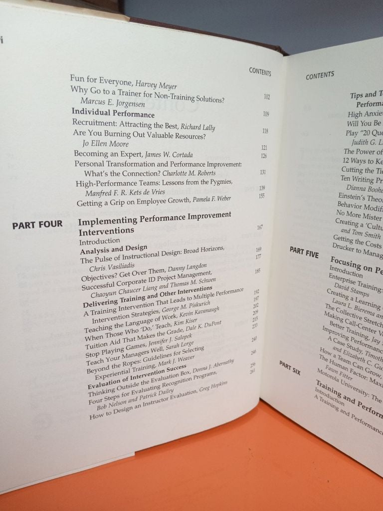  The 2000 Astd Training And Performance Yearbook - John A. Woods, James W. Cortada 