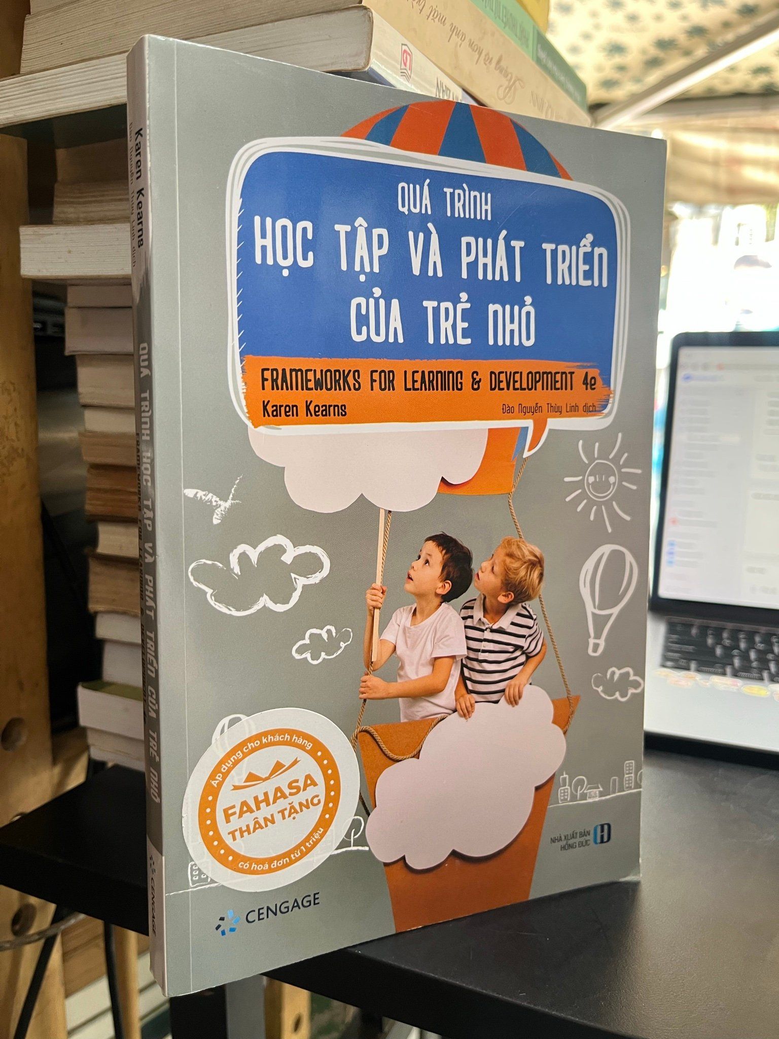  Quá trình học tập và phát triển của trẻ nhỏ - Karen Kearns 