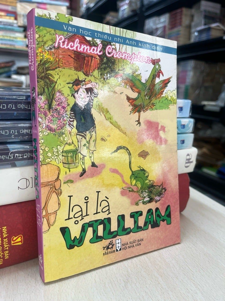  Lại là William, - Ríchmal Crompton 