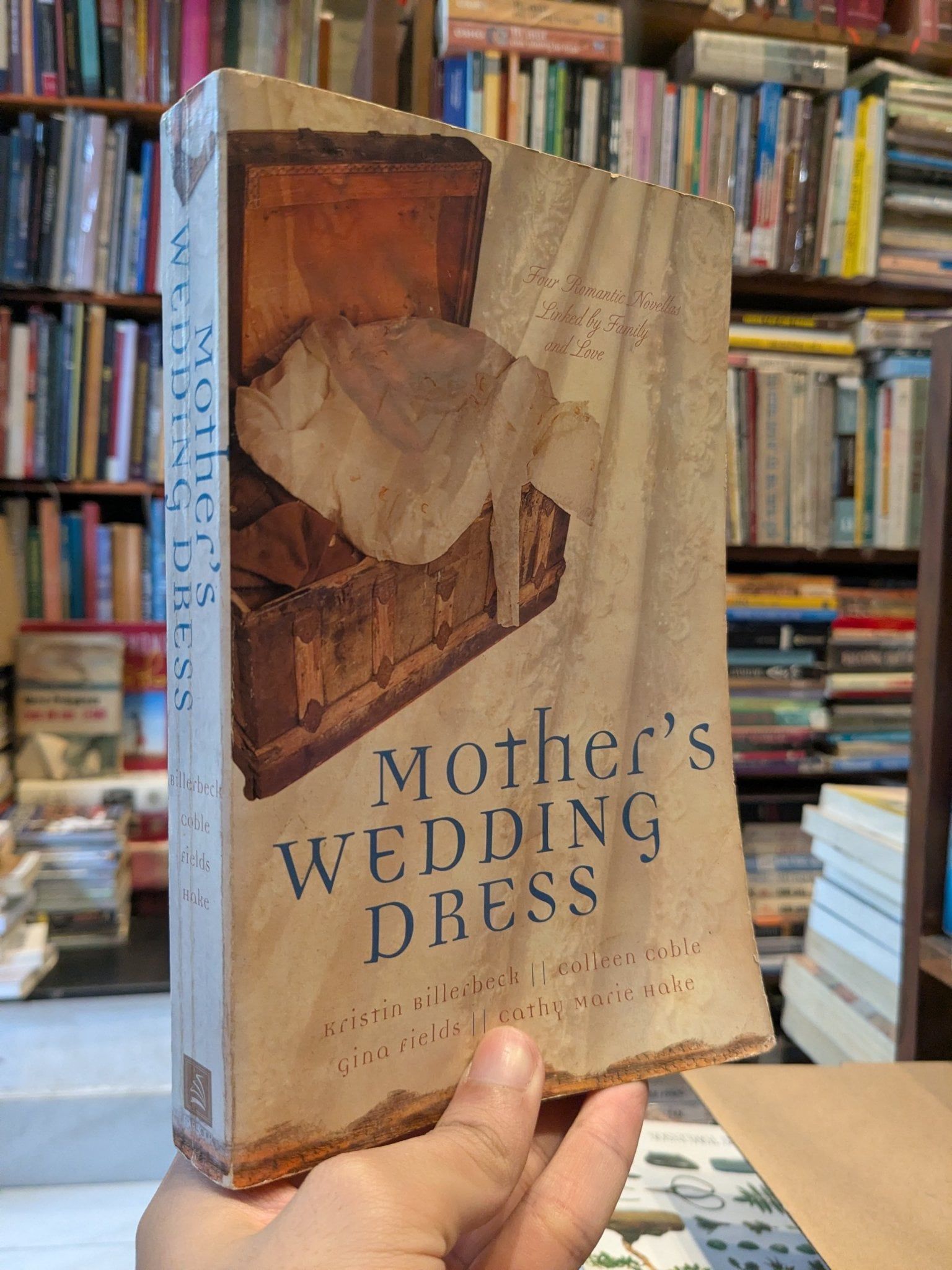  Mother's Wedding Dress 