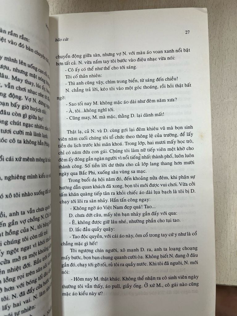  Hợp Âm trong Vùng Sân Khuất - Mai Ninh (Sách In Hải Ngoại) 