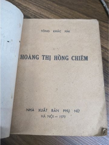  Hoàng Thị Hồng Chiêm Truyện Ký – Tống Khắc Hài 