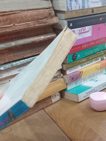  Tự chữa bệnh trong gia đình bằng thuốc nam và kinh nghiệm dân gian Việt Nam - Phan Kim Huệ 