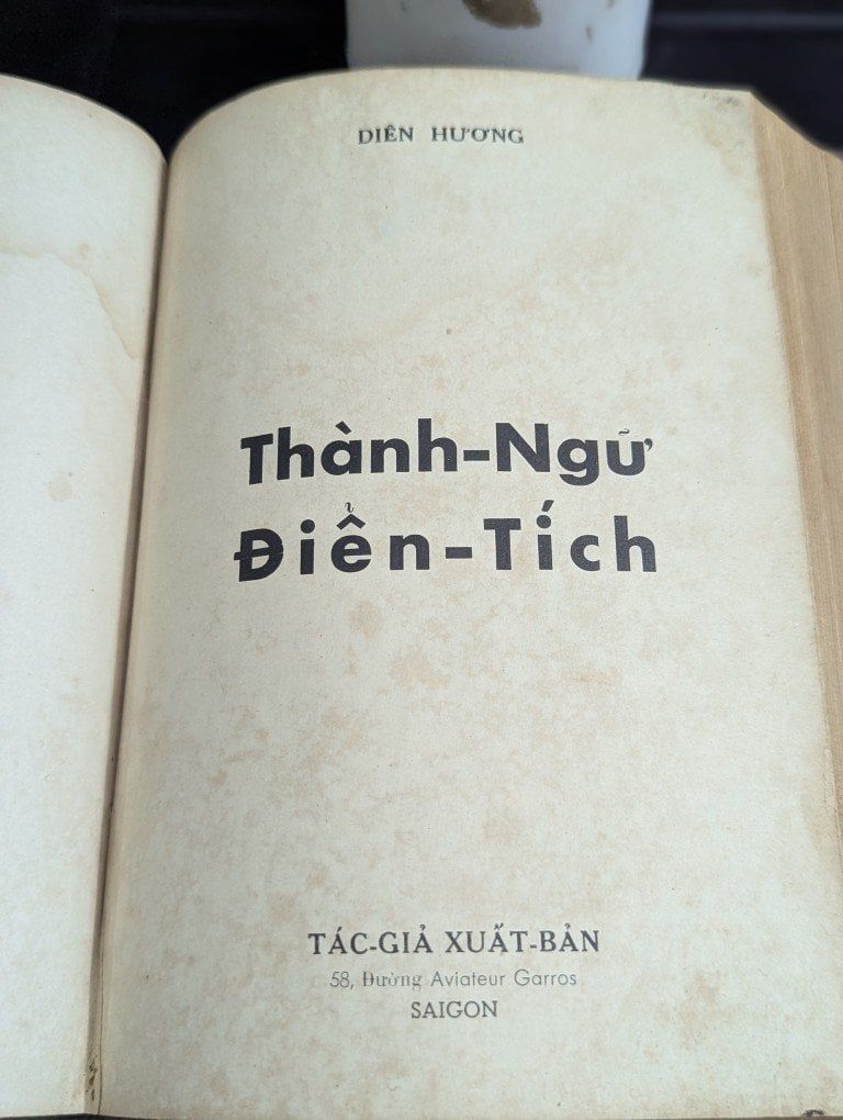  Thành Ngữ Điển Tích - Diên Hương (Sách Đóng Lại Bìa Cứng, Bản Đặc Biệt Có Chữ Ký Tác Giả) 