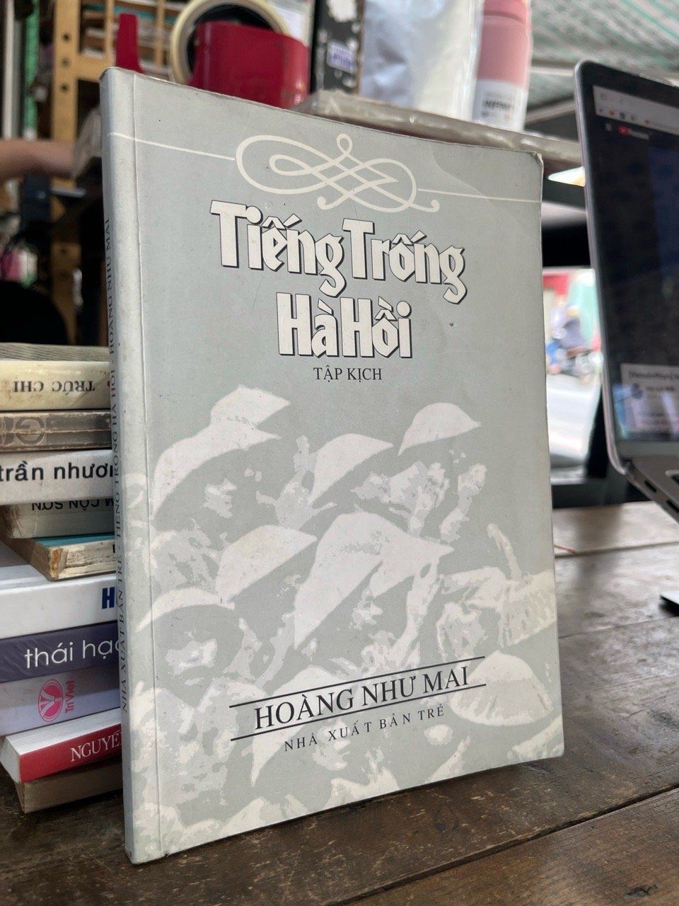  Tiếng trống hà hồi - Hoàng Như Mai 