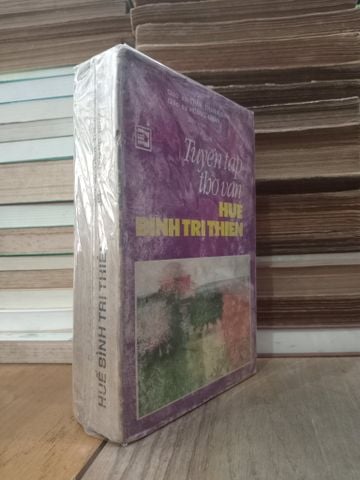  Tuyển tập thơ văn Huế Bình Trị Thiên - GS Trần Thanh Đạm, GS Hoàng Nhân biên soạn 