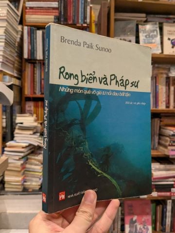  Rong Biển và Pháp Sư - Brenda Paik Sunoo 