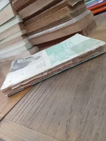  Những người xây dựng thành phố - Truyện phim Liên Xô 