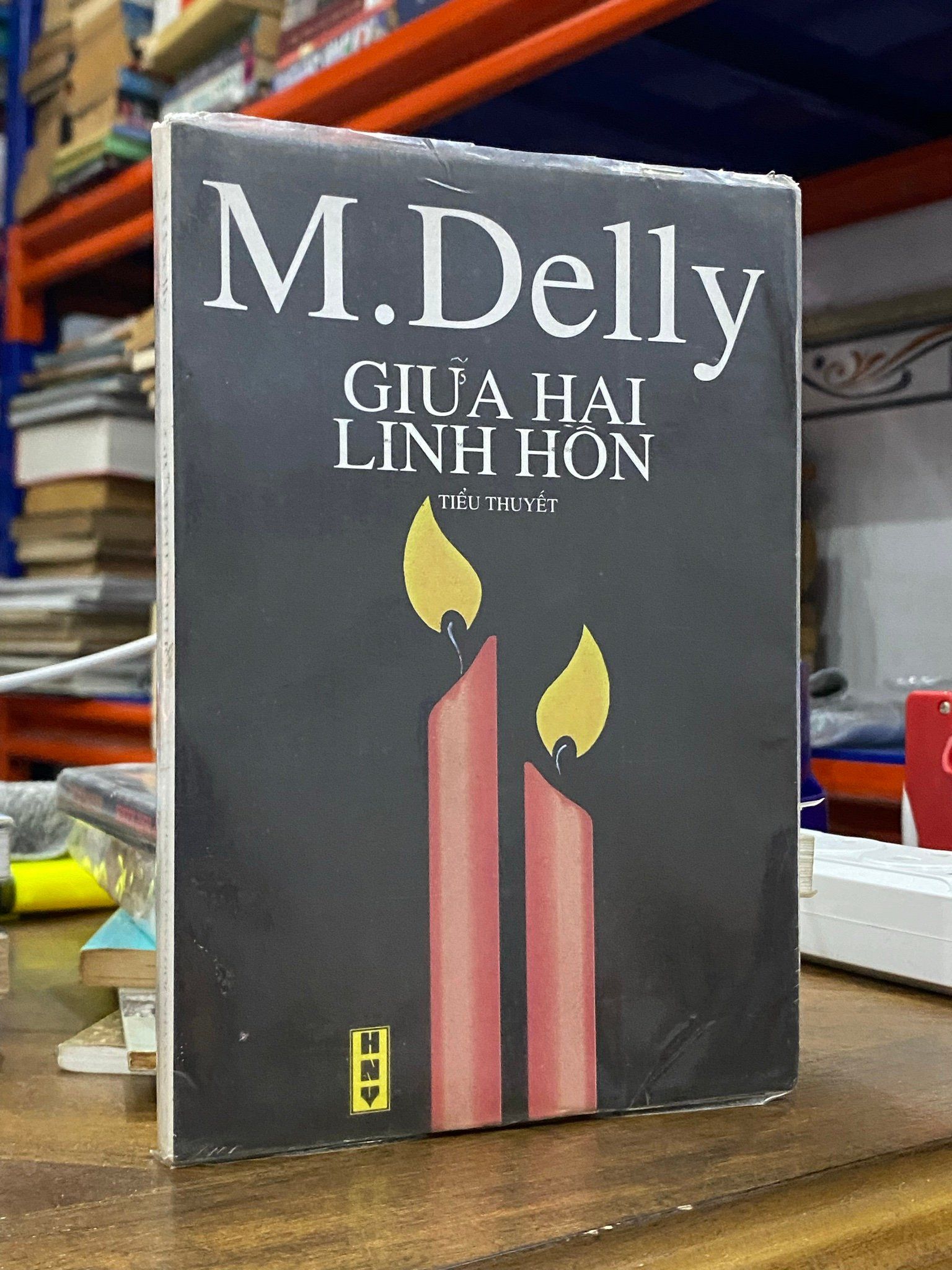  Giữa hai linh hồn - M. Delly 