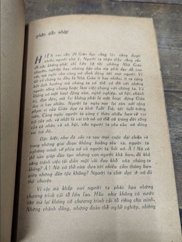  Lịch Sử Giáo Dục - Roger Gal 