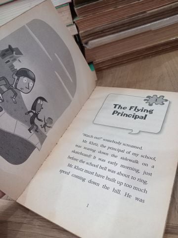  My weird school: Mr. Klutz is nuts! - Dan Gutman 