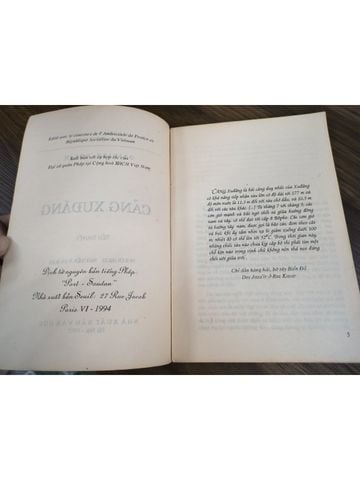  Cảng Xu Đăng - Olivier Rolin 