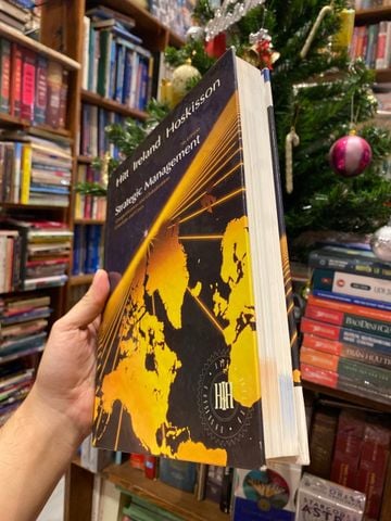  Strategic Management: Competitiveness and Globalization: Concepts and Cases - Hoskisson Hitt Ireland, 7th Edition 