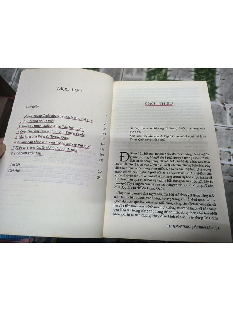  Đạo Quân Trung Quốc Thầm Lặng - Juan Pablo Cardenal & Heriberto Araujo 