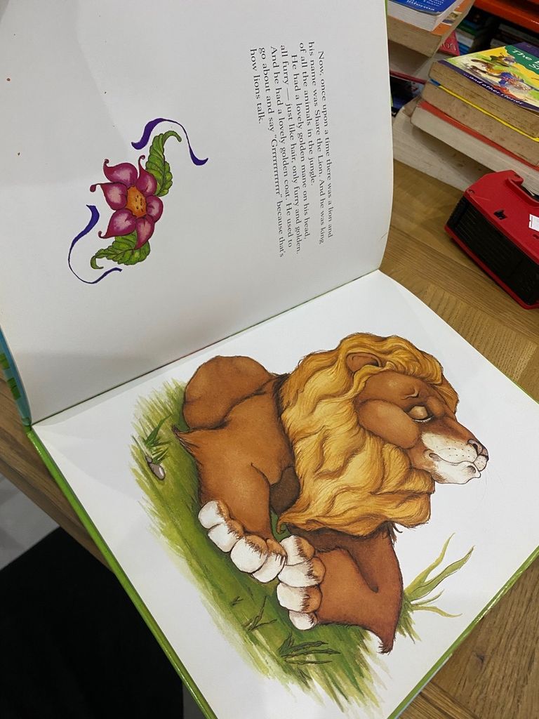  The Lion Who Saw Himself in the Water - Idries Shah 
