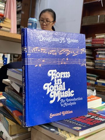  Form in Tonal Music : An Introduction to Analysis - Douglass M. Green 