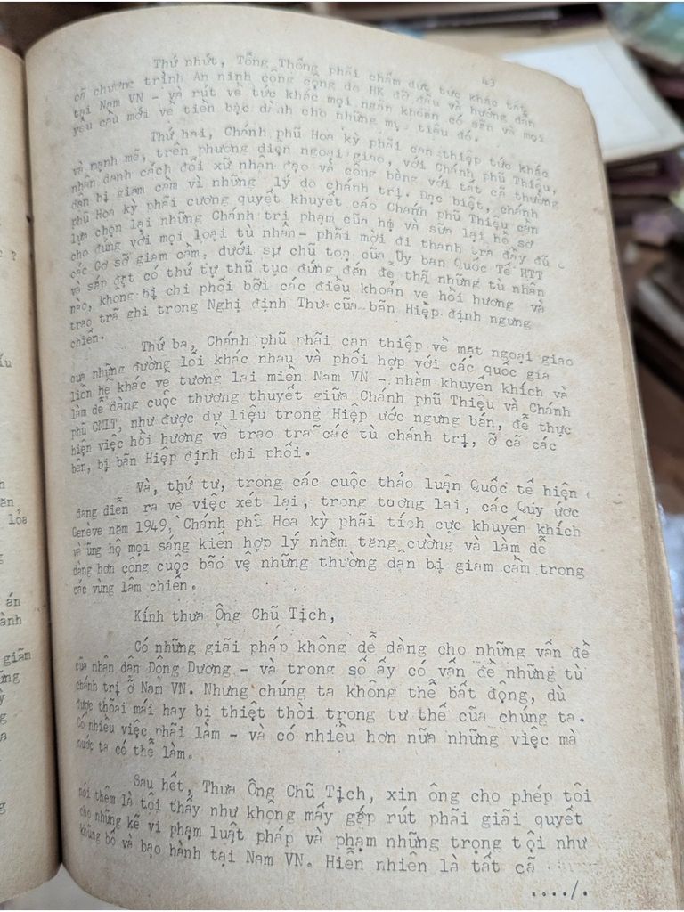  Tù Của Đế Quốc - Hồ Ngọc Nhuận 