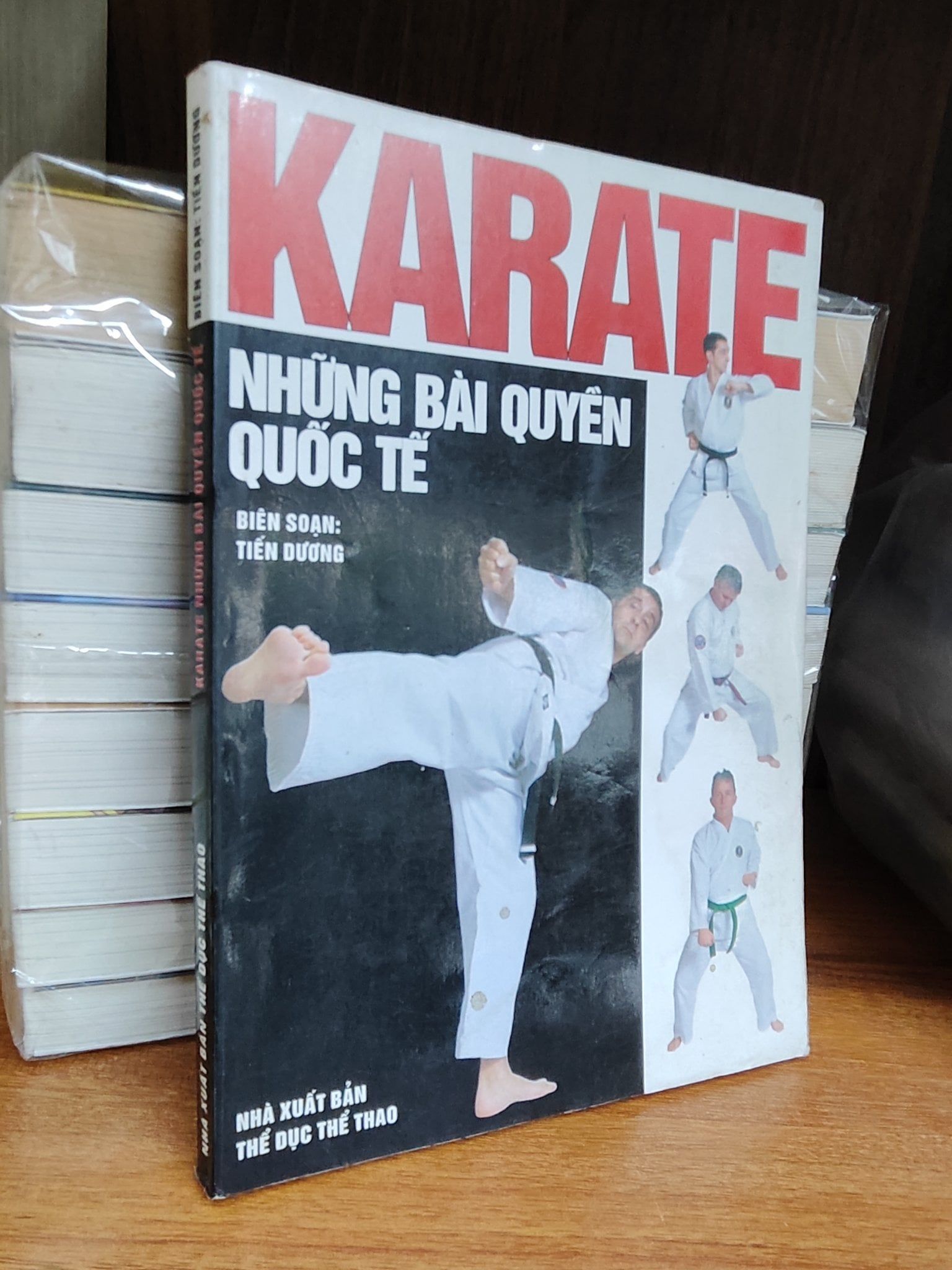  Karate những bài quyền quốc tế - Tiến Dương biên soạn 