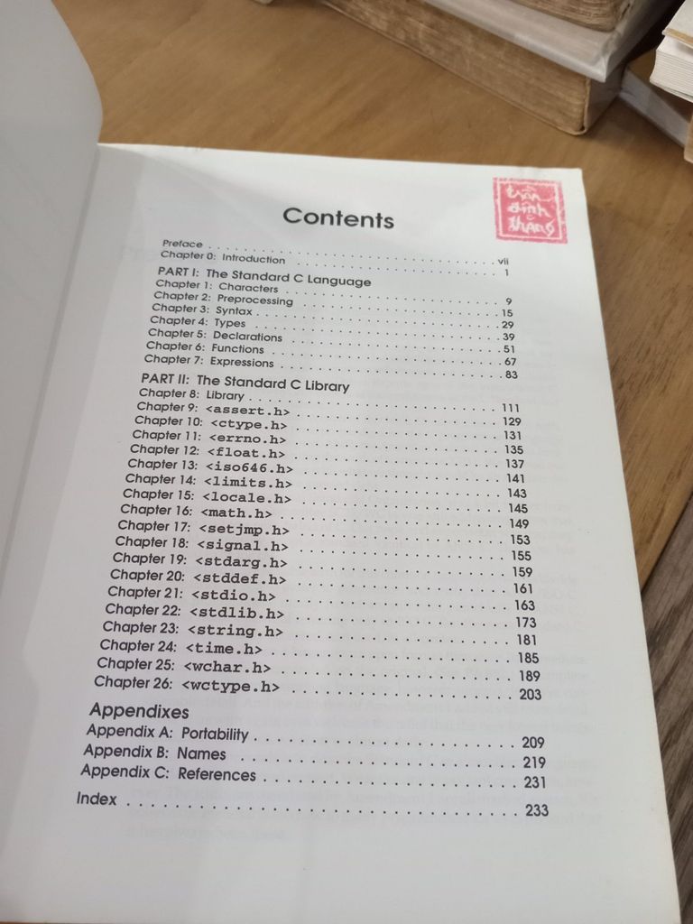  Standard C A Reference - P.J. Plauger, Jim Brodie 