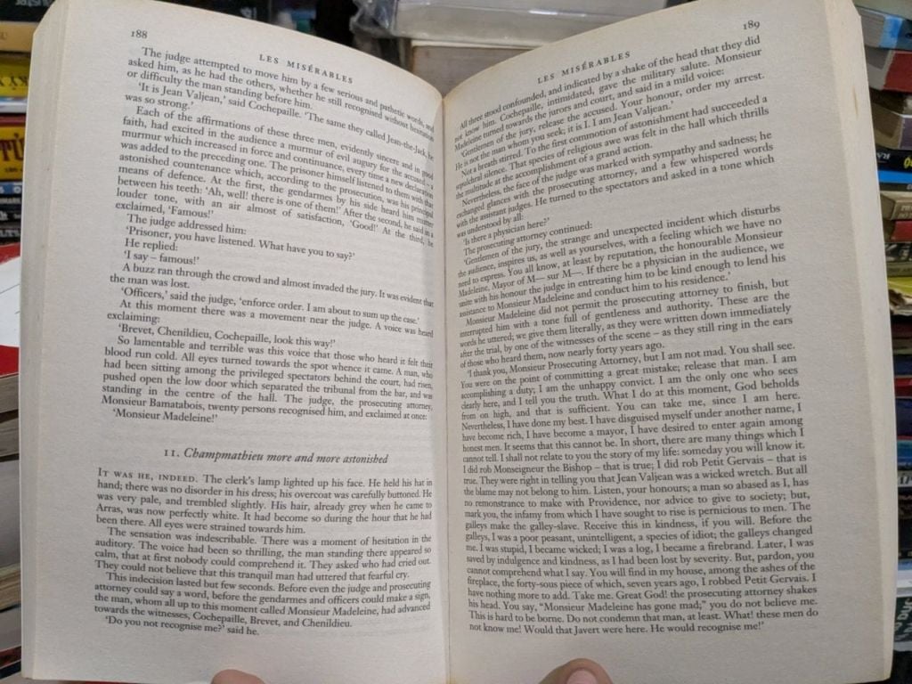  Les Misérables - Victor Hugo 
