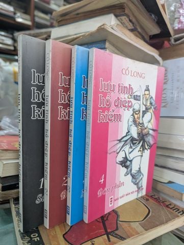  Lưu Tinh Hồ Điệp Kiếm - Cổ Long 