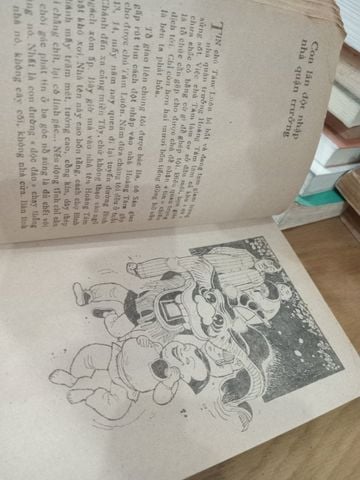 A Rú Và Con Voi Già - Trúc Chi