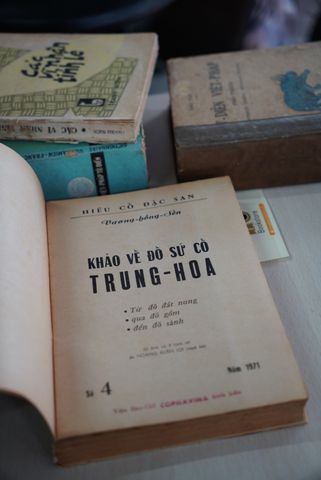  Khảo về đồ sứ cổ trung hoa - Vương Hồng Sển 