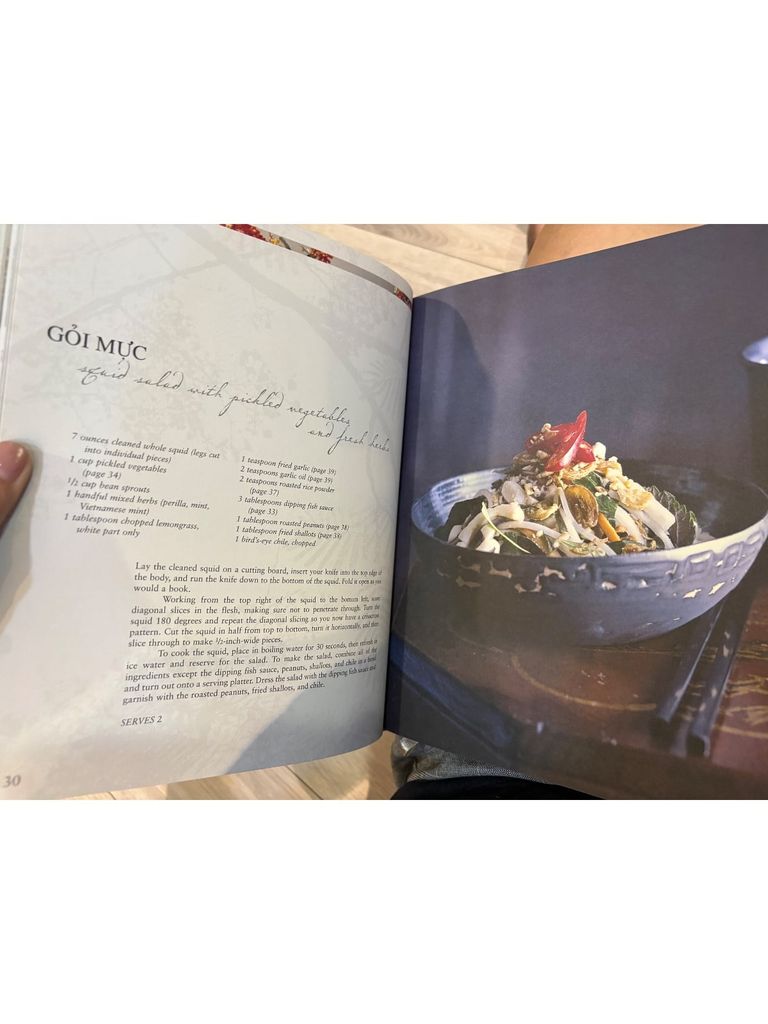  Secrets Of The Red Lantern Stories And Vietnamese Recipes From The Heart - Pauline Nguyen 