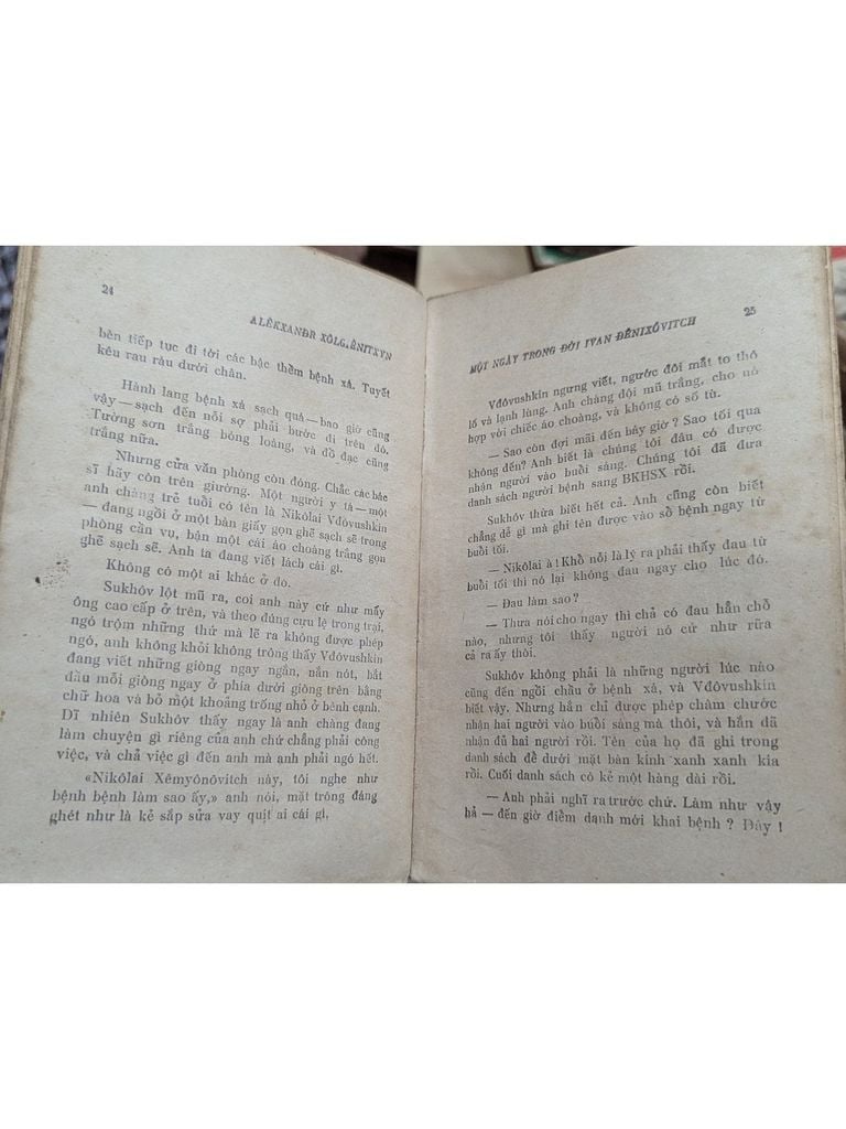  Một Ngày Trong Đời Ivan Đênixôvitch - Aleksandr Solzhenitsyn 