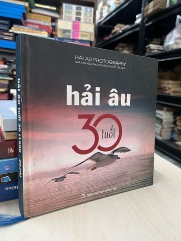  Hải âu 30 tuổi 