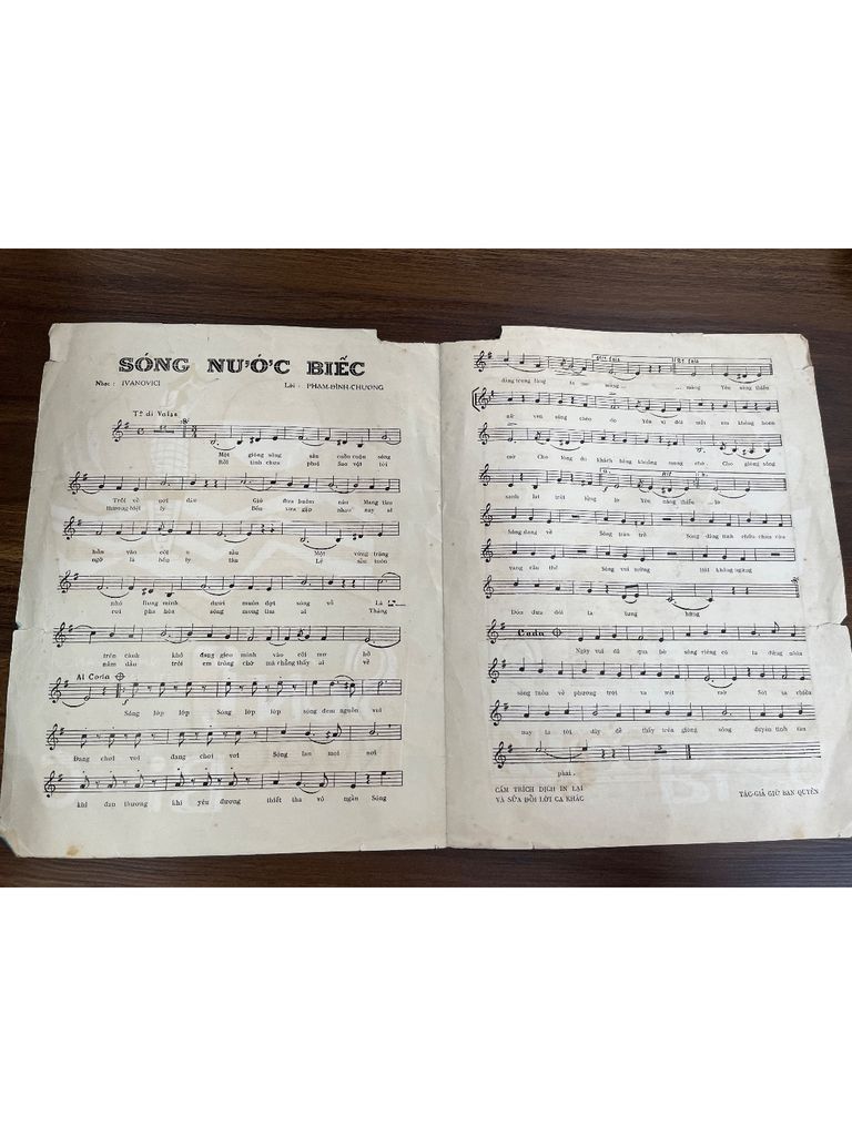  Sóng Nước Biếc 