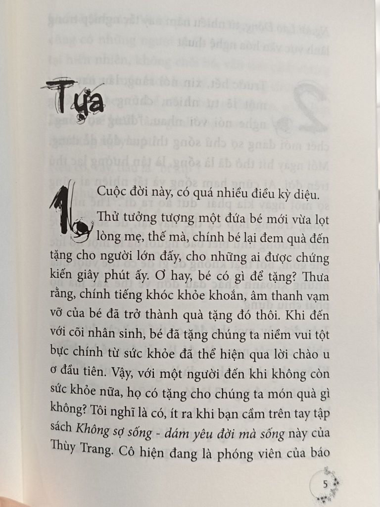  Không Sợ Sống, Dám Yêu Đời Mà Sống - Thùy Trang 