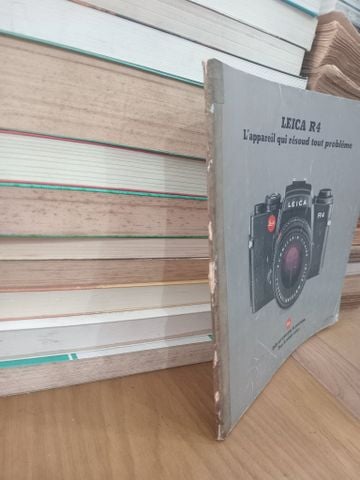  LEICA R4: L'appareil qui résoud tout problème 