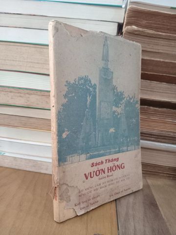  Sách tháng vườn hồng: Đức Mẹ Maria - Linh mục J.M. Phạm Thanh Nhân 
