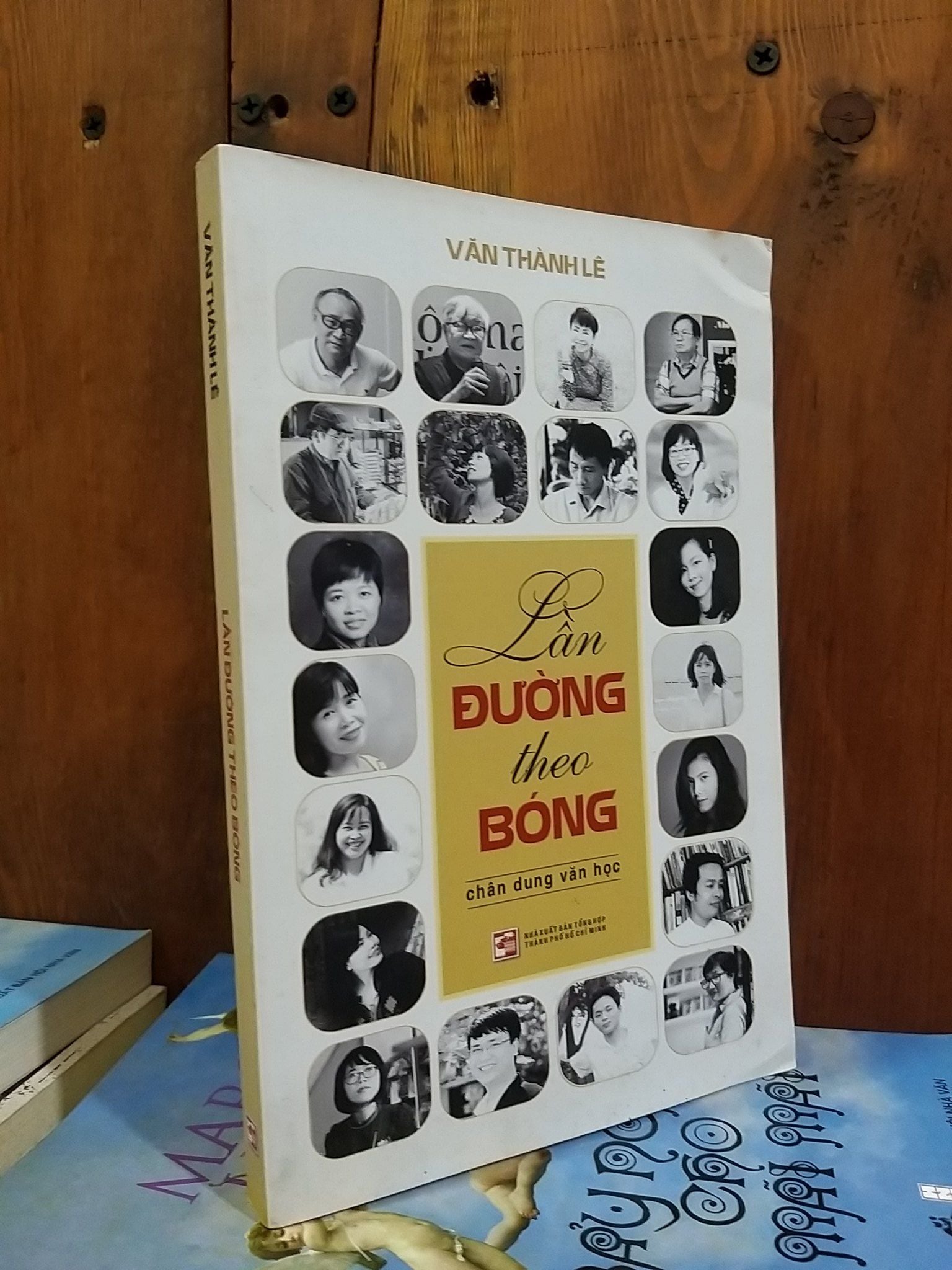  Lần đường theo bóng - Văn Thành Lê 