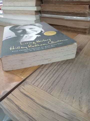  Living History (A Memoir) - Hillary Rodham Clinton 