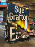  E is for Evidence - Sue Grafton 